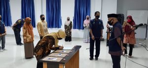 Penandatanganan Fakta Integritas Pengelola Jurusan